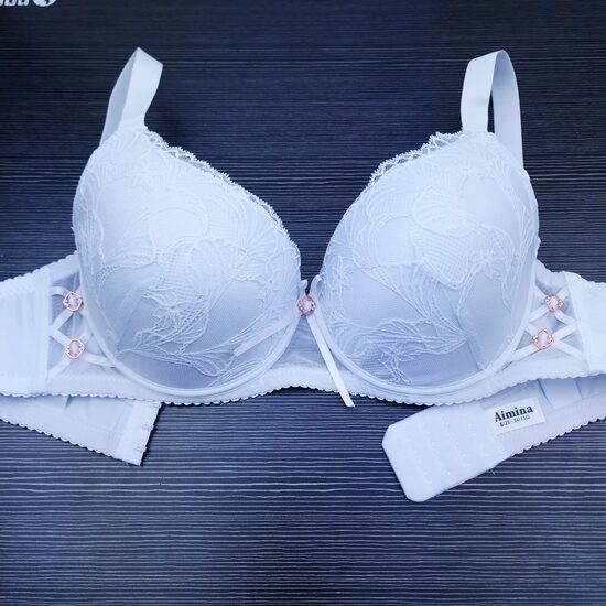 Krūšturis WILLABRA 38689D